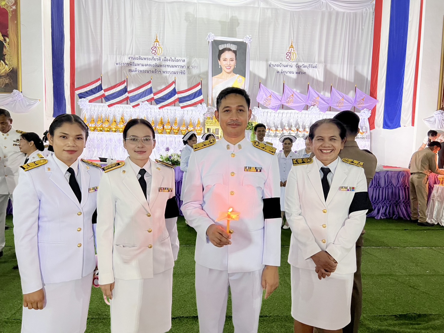 โรงเรียนวัดบ้านกะชายร่วมพิธีถวายเครื่องราชสักการะ เนื่องในโอกาสวันเฉลิมพระชนมพรรษาสมเด็จพระบรมราชินี